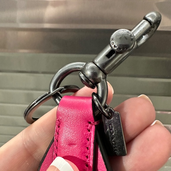 NWOT Coach Loop Key Fob - Picture 4 of 4